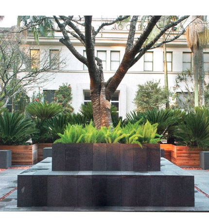 CasaCor Paisagista Alex Hanazaki Pedra Lava Preta hitam