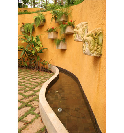 LavaStone Marrom e Preta - Fontes Carrancas Balinesas